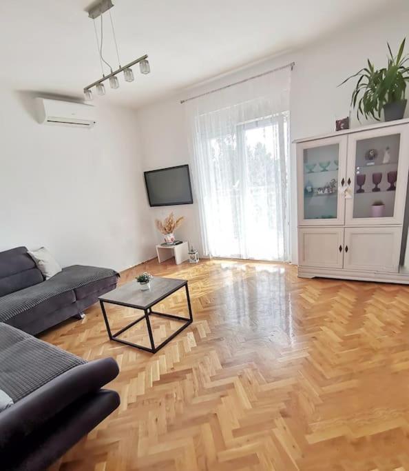 Apartman Pejic Подстрана Экстерьер фото